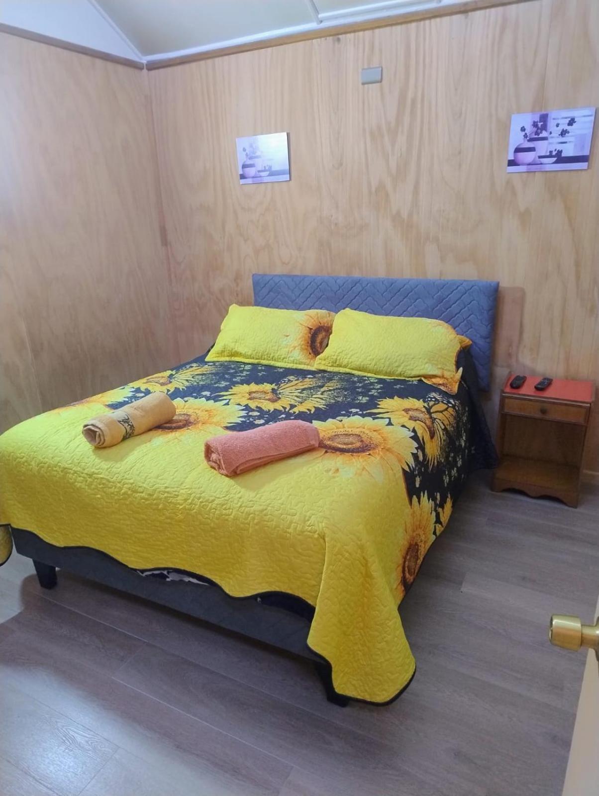 Hostal Y Residencial El Mundial ปวยร์โตนาตาเลส ภายนอก รูปภาพ
